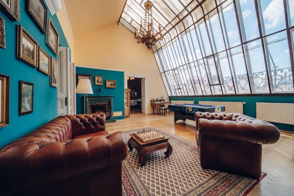 Apartamento Magnificent Historical Penthouse In The Heart Of Praga Exterior foto