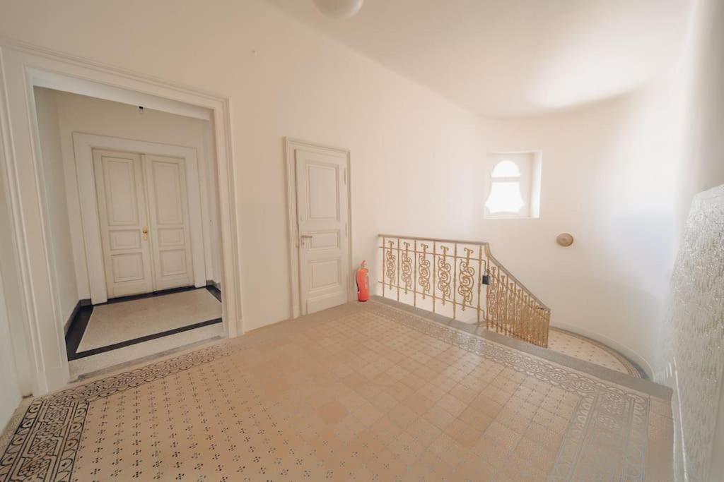 Apartamento Magnificent Historical Penthouse In The Heart Of Praga Exterior foto